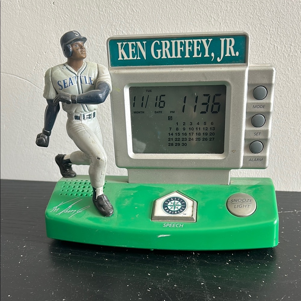MLB Ken Griffey Jr. Seattle Mariners Green and Silver Clock -